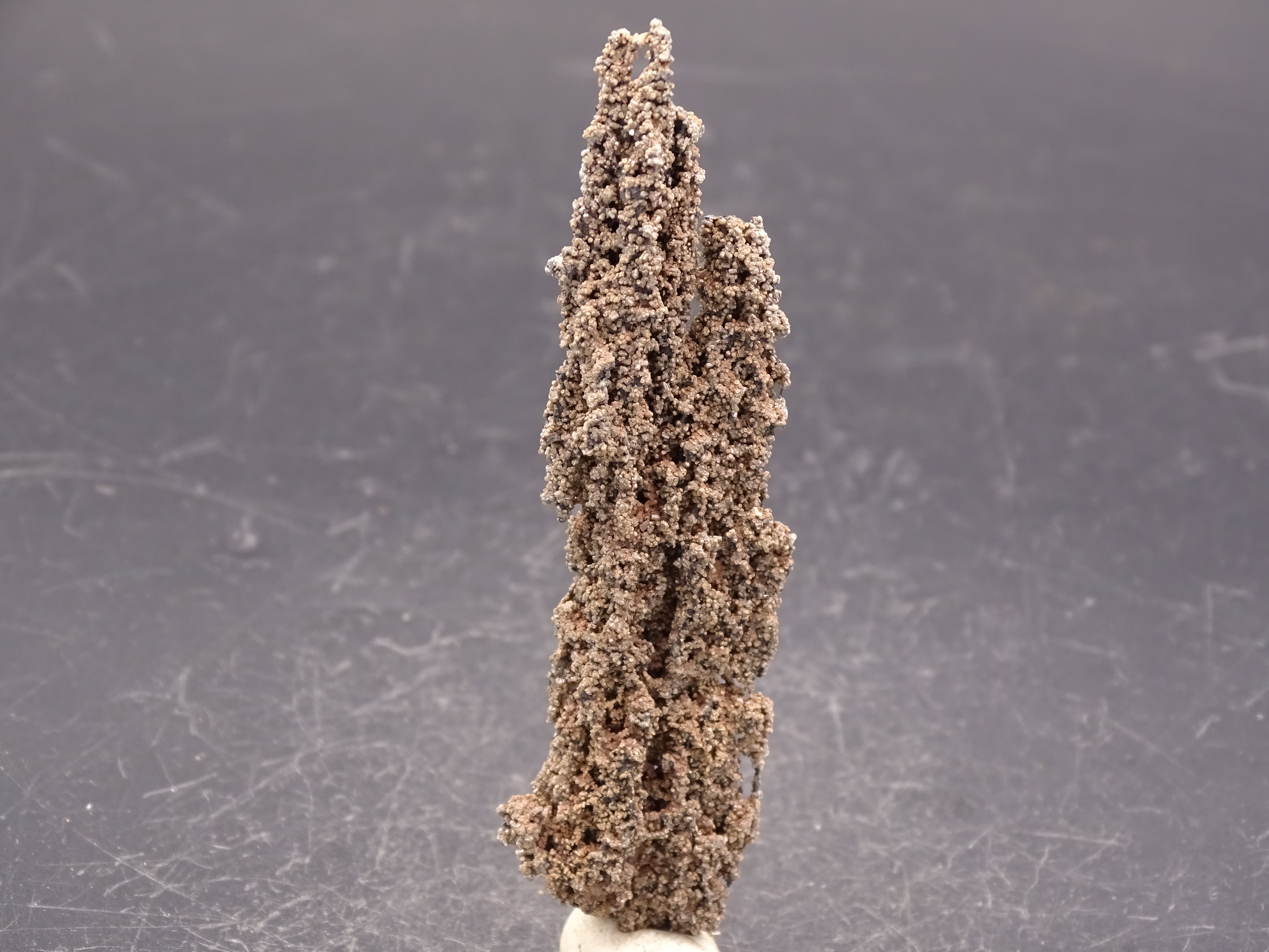 Stalactite de Goethite , Maroc 16gr 85 x 24 x 12 mm 16 Bertrichamps (54)