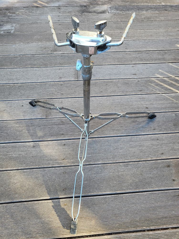 Stand double Tom 40 Valbonne (06)