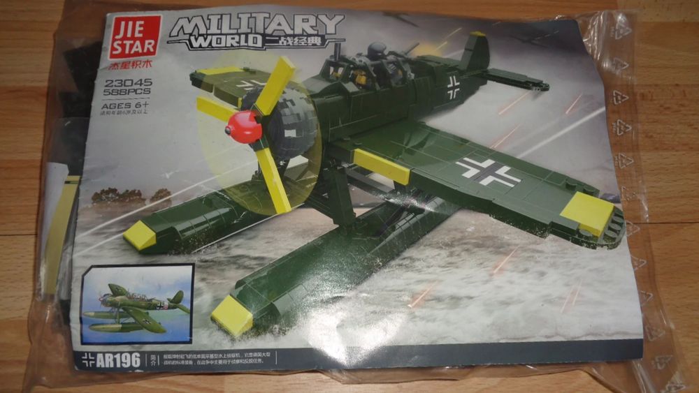 JIE STAR 23045 S�rie D'avions AR196 Fighter 15 Villemomble (93)