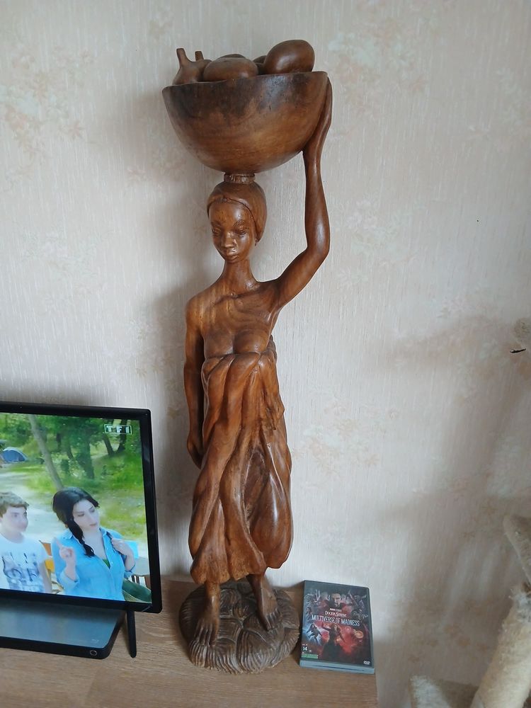 Statue en bois d �b�ne. Pas d' envoi 20 Espalion (12)