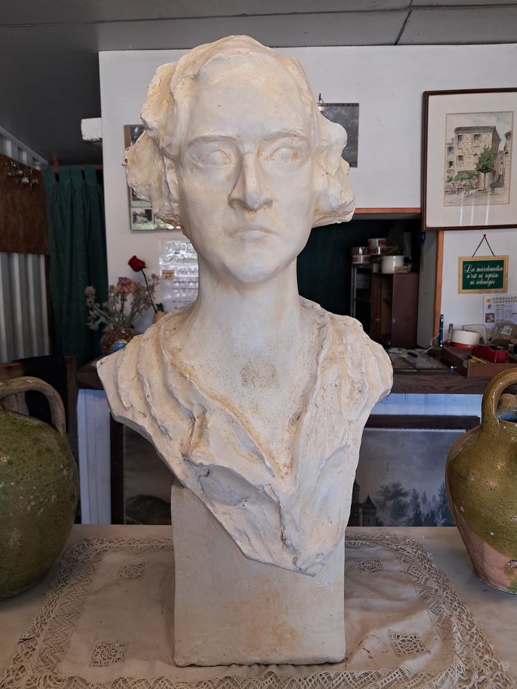 Statue, buste d'homme ancien en pl�tre 165 Ch�teau-l'�v�que (24)