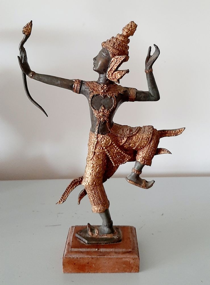 Statue danseuse tha�landaise 10 Monnaie (37)