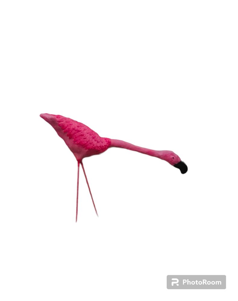 Statue de flamand rose 
Coloris: rose ou blanc 90 Saint-Fran�ois (97)