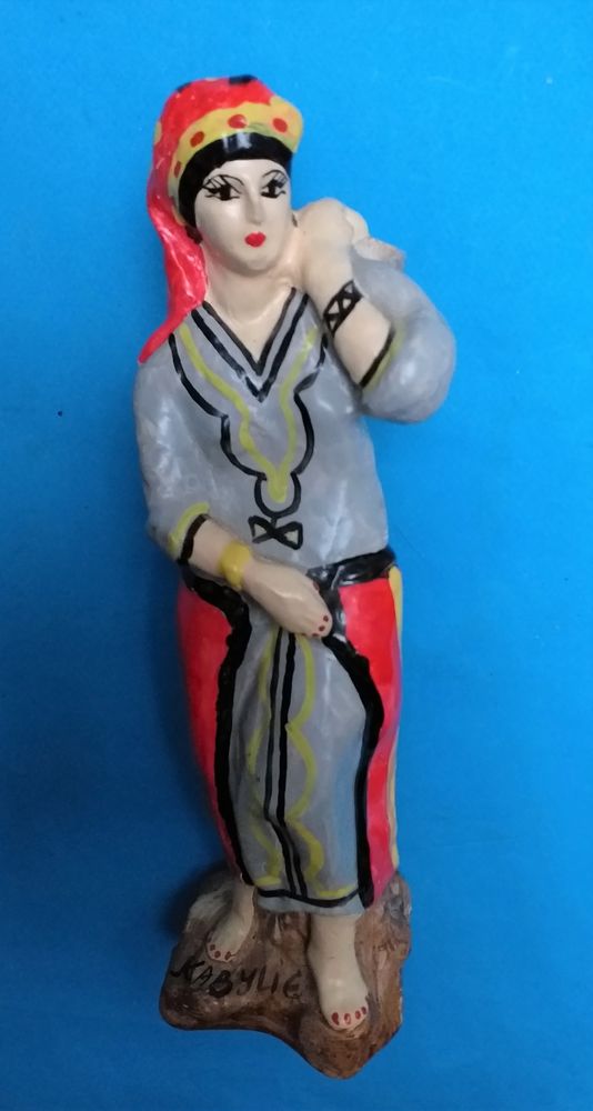 Statue de KABYLIE Hauteur 25 cm 20 Montauban (82)