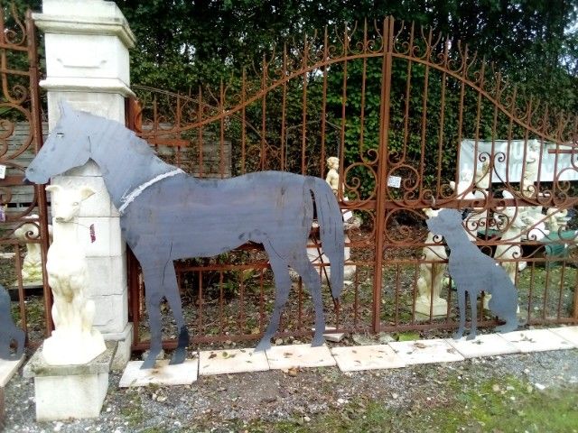 Statue, Sculpture cheval 270 Ch�teau-l'�v�que (24)