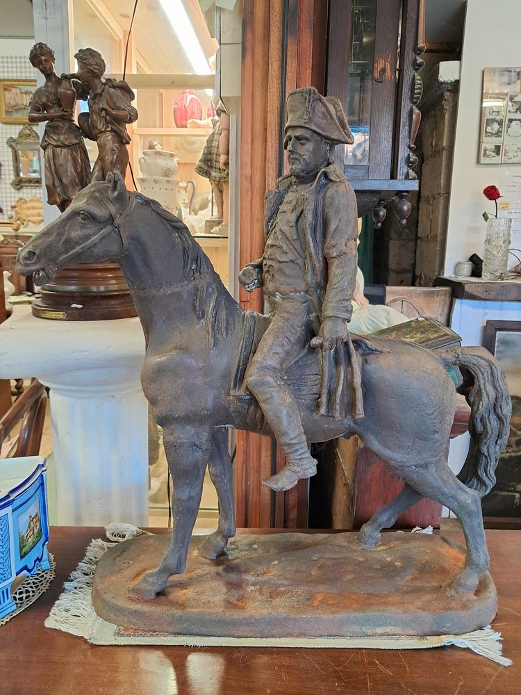 Statue, Sculpture Napol�on III en fonte 470 Ch�teau-l'�v�que (24)