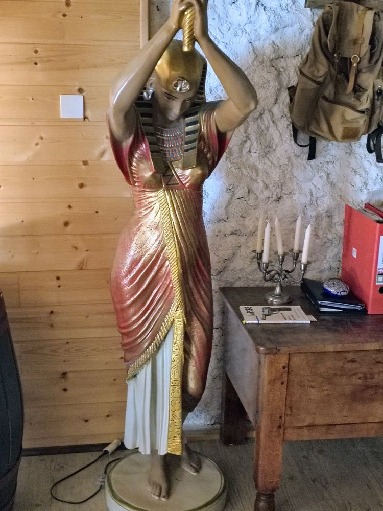 Achetez statue de thêatre . occasion, annonce vente à Quintenas (07) WB177913528