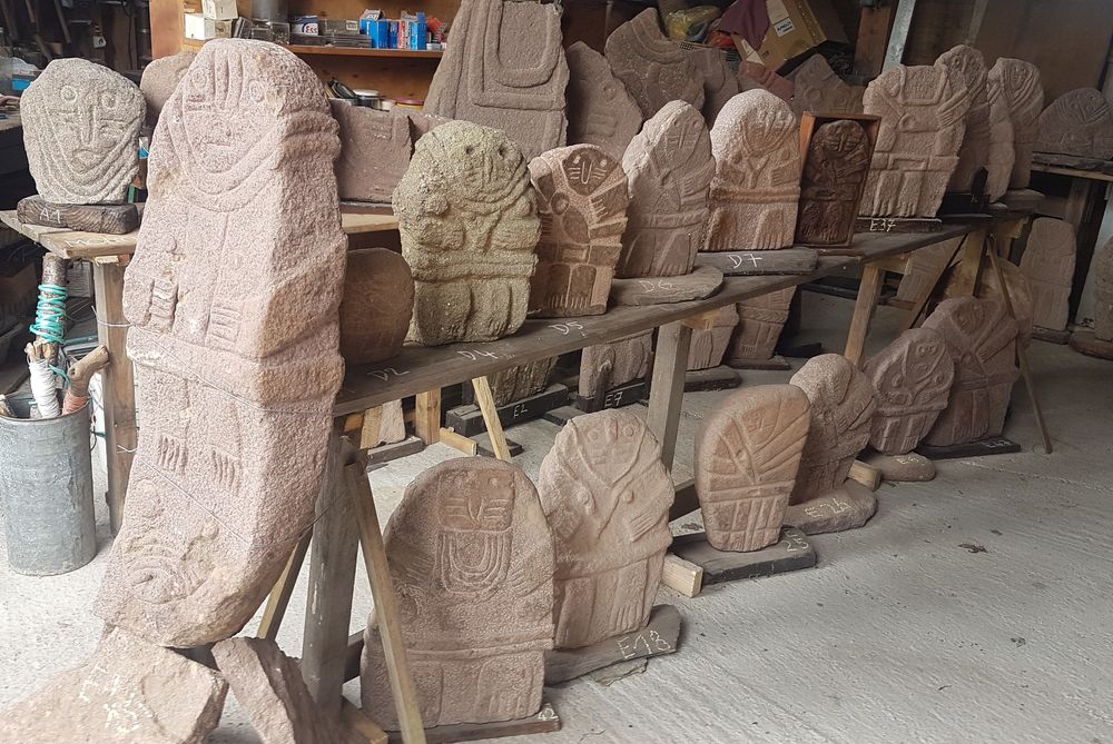 Statues-menhirs 0 Arvieu (12)