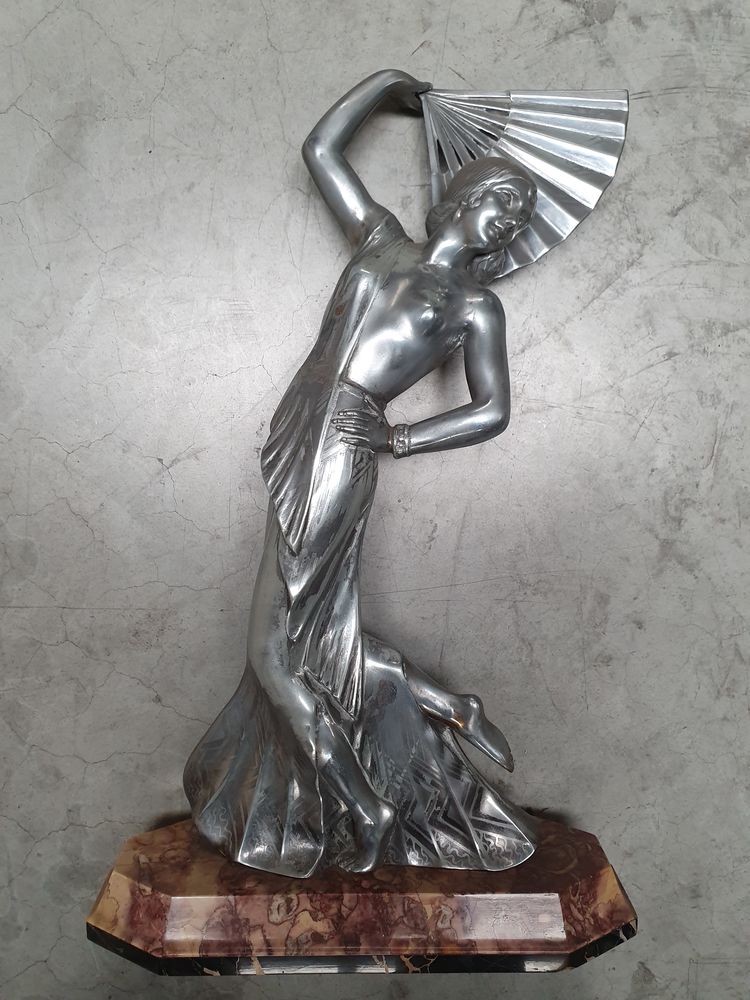 statuette en �tain 60 Chelles (77)