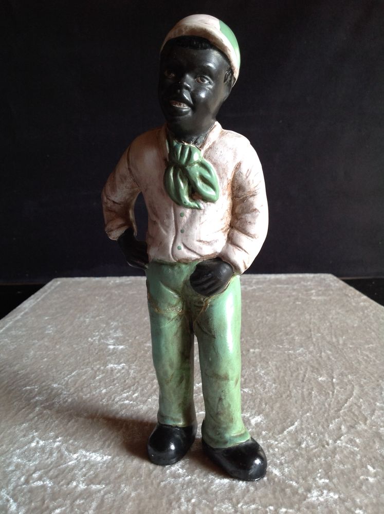 STATUETTE JEUNE � LA CASQUETTE HAUTEUR 21 cm Envoi Possible
2 Tr�gunc (29)