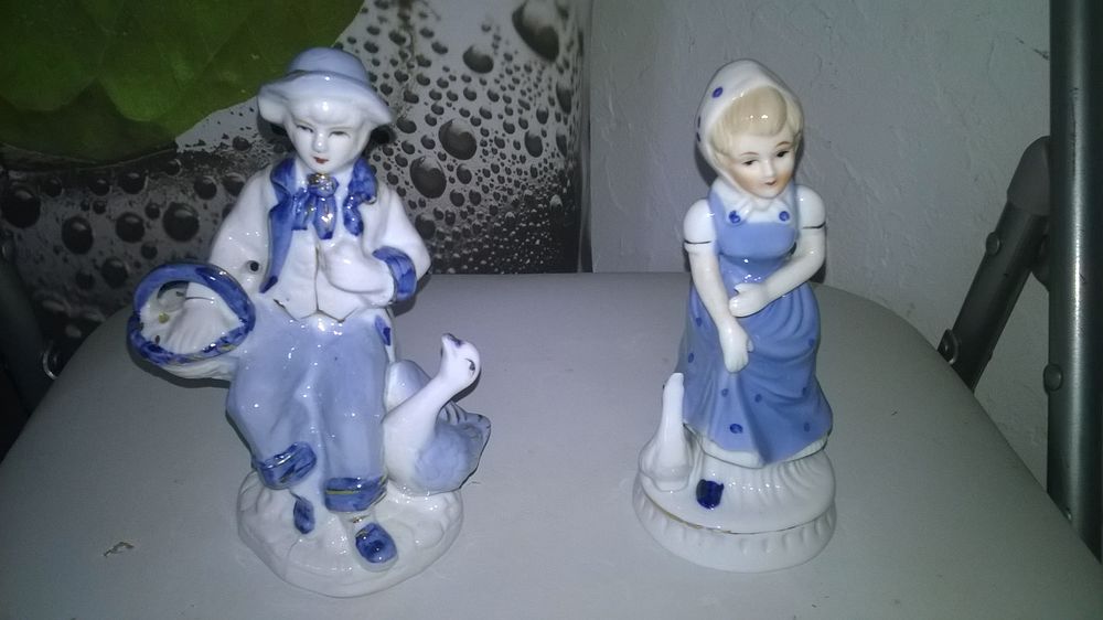 2 Statuettes d�coratives style Provence
en pl�tre nacre
9 Talange (57)