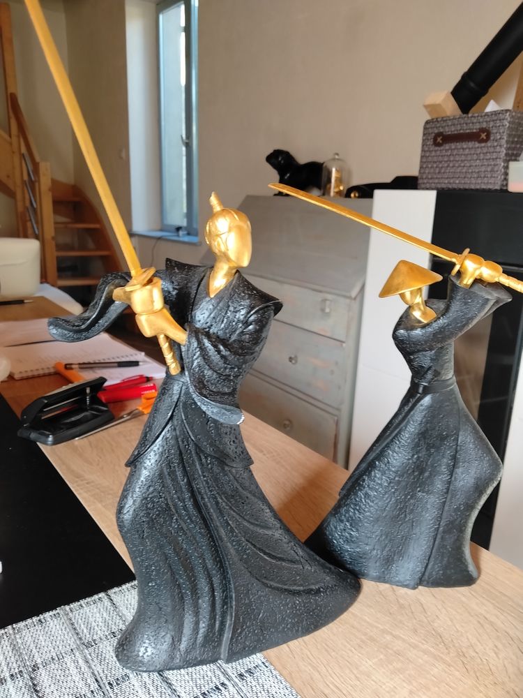 STATUETTES SAMOURA� 250 Priay (01)