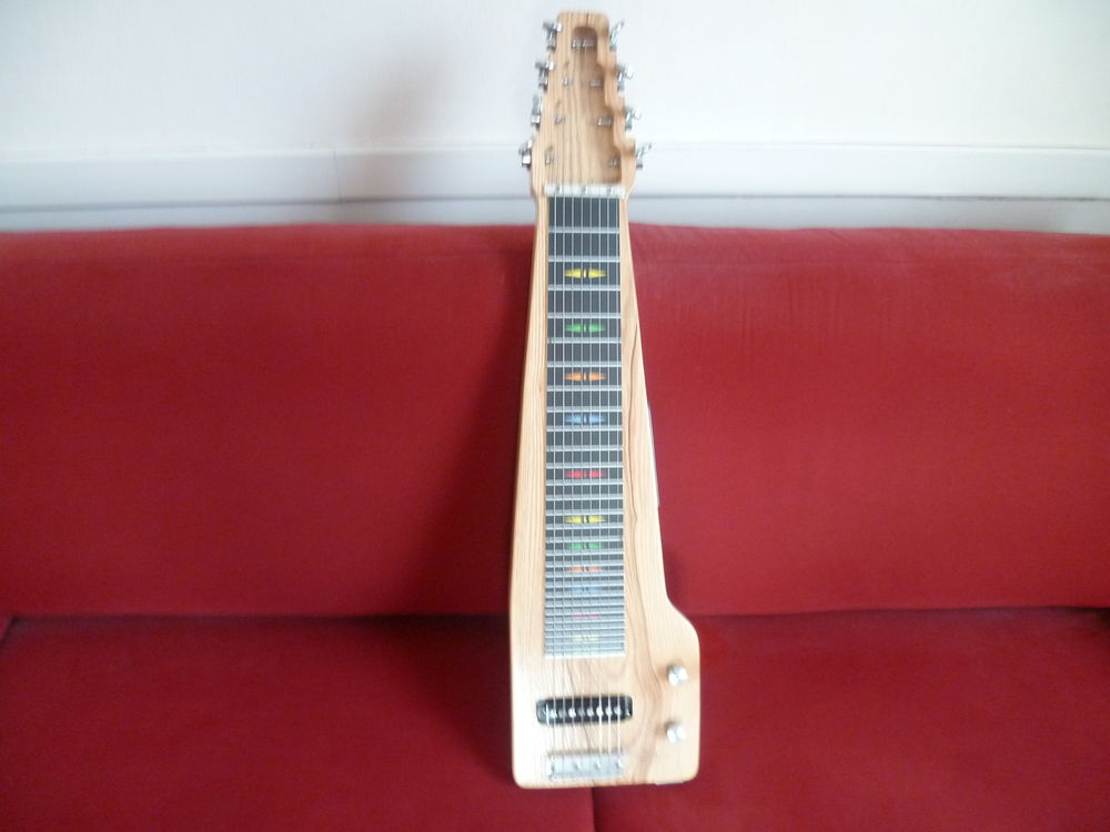 Lap Steel Guitar 8 cordes 350 Saint-Bonnet-près-Riom (63)