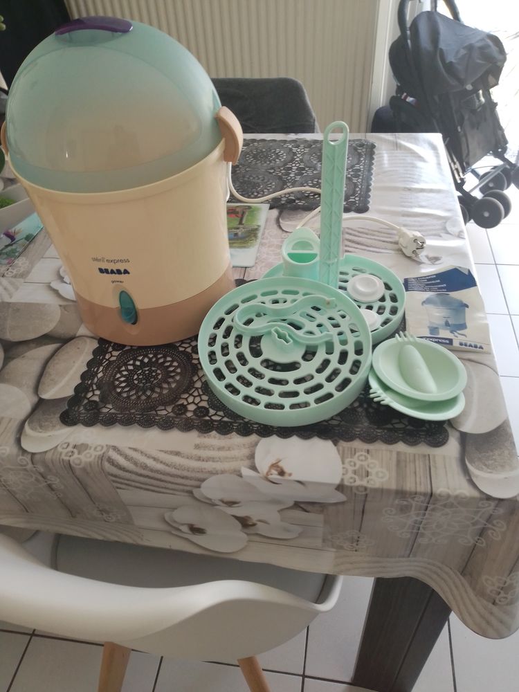 St�rilisateur a biberons b�aba 30 Thouars (79)