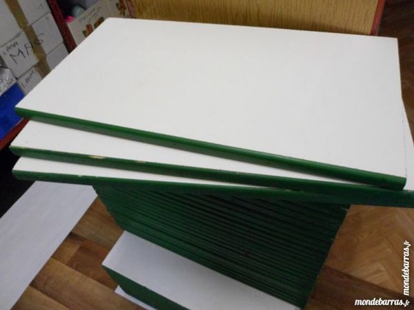 STOCK D ETAGERES BOIS DESSUS STRATIFIE  LONGUEUR 50CM 5 Sens (89)