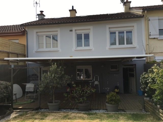 STORE BANNE ELECTRIQUE 7 M X 5 M 700 Le Mans (72)