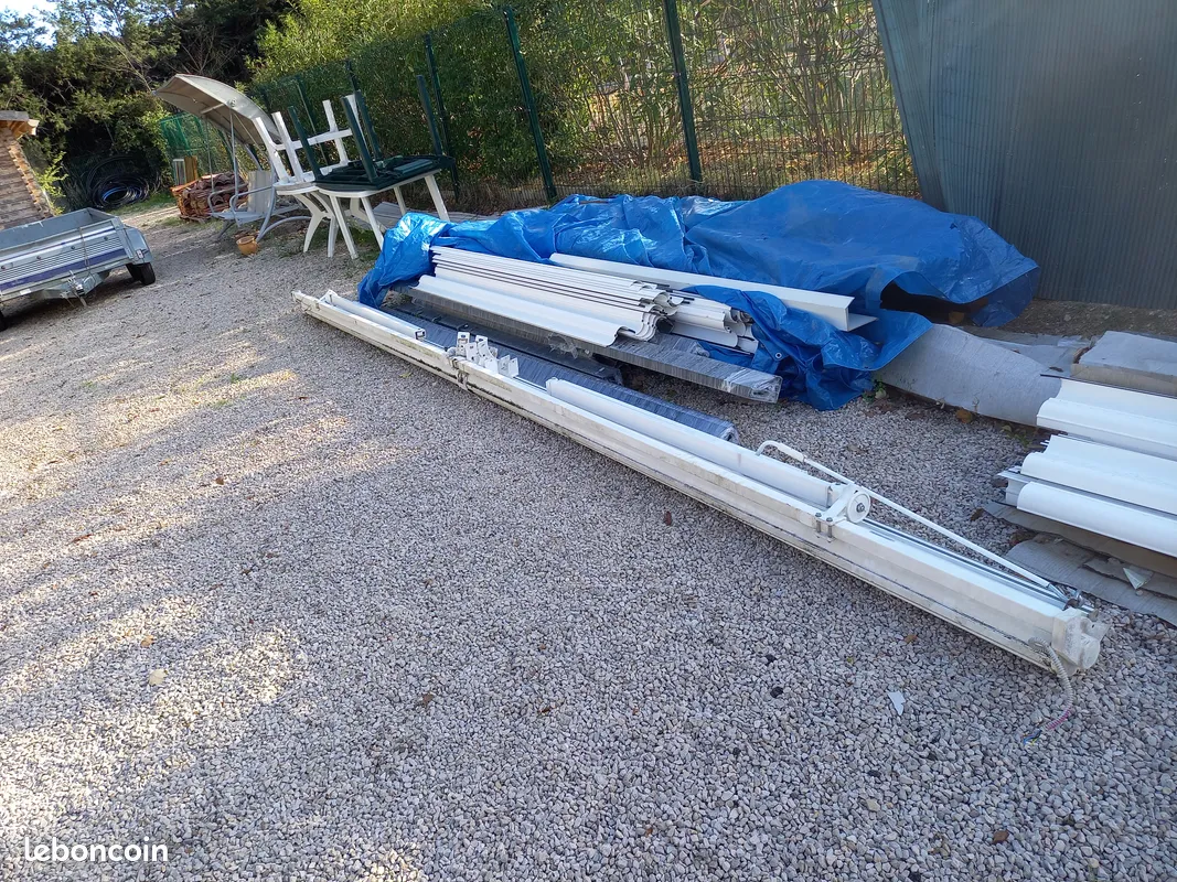 STORE BANNE 250 Opio (06)