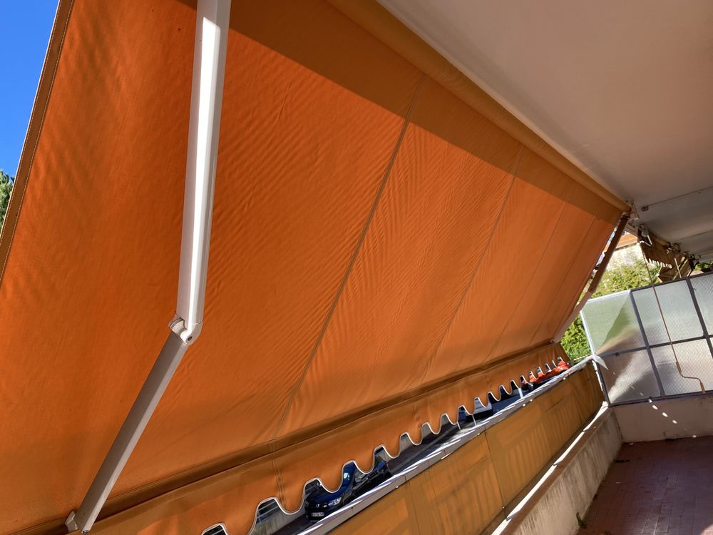 Store bannes 550 Nice (06)