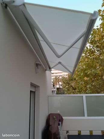 STORE COFFRE ELECTRIQUE 990 Cannes (06)