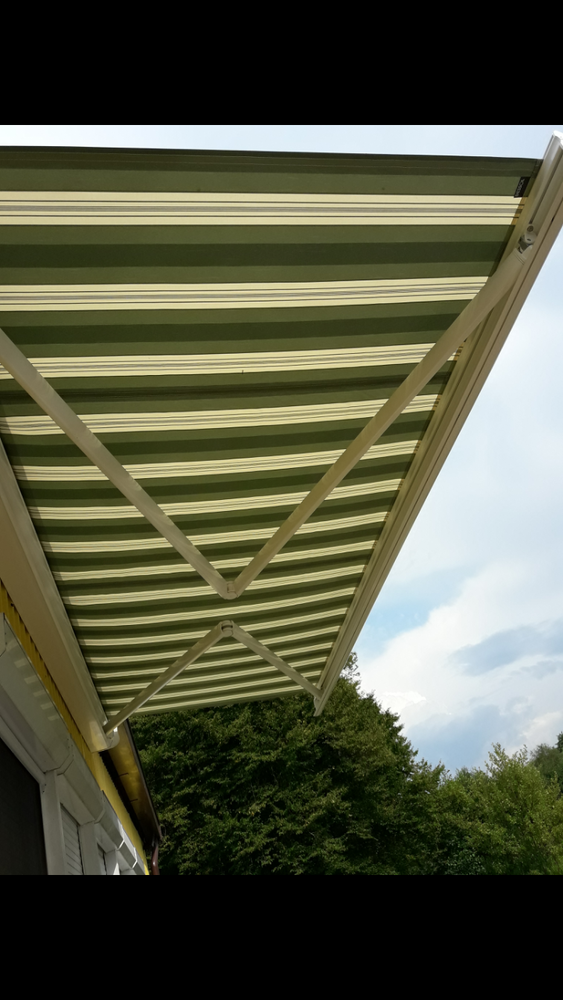 Store ban marque dessol
450 Dammartin-sur-Meuse (52)