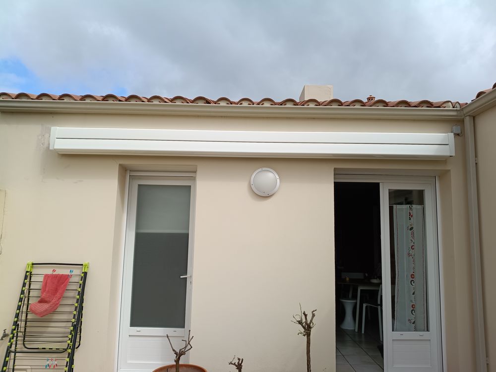 Store ban motoris� avec �clairage longueur 4 m�tres 550 Challans (85)