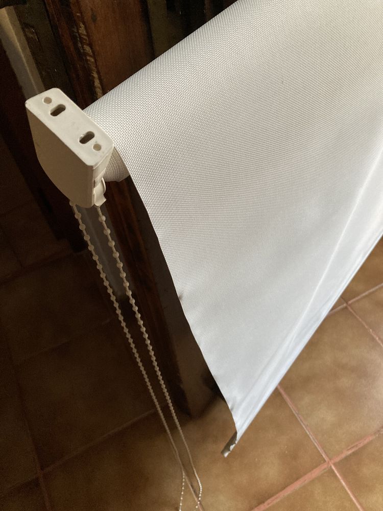 Store 15 Pierrerue (04)