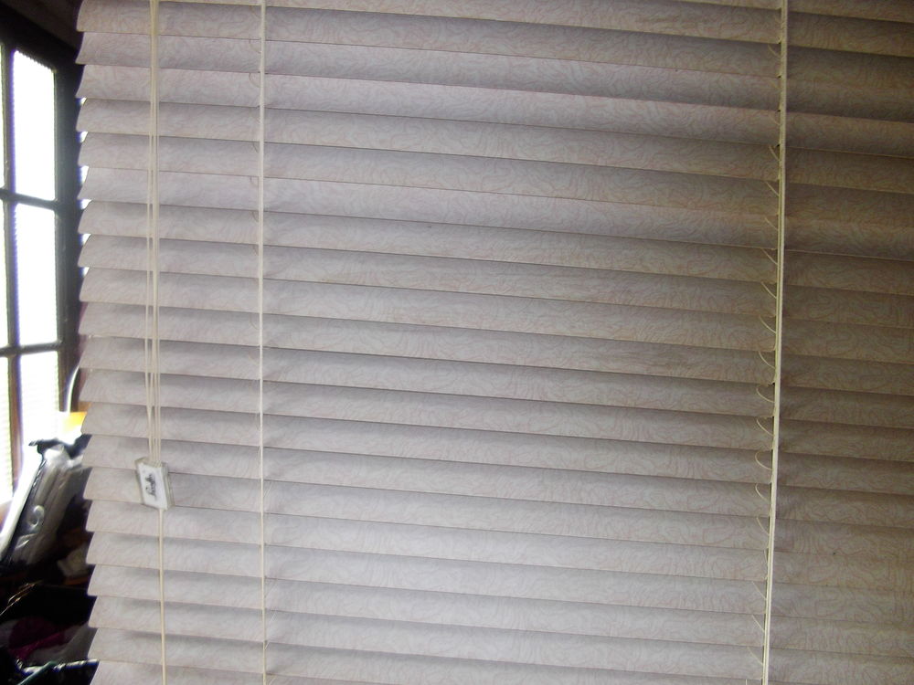 Stores V�nitiens 10 Ozoir-la-Ferri�re (77)