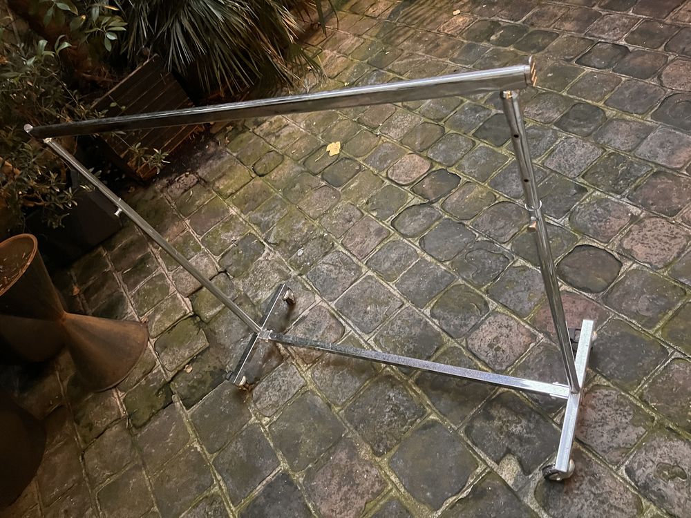 Stoyak pliant chrome portant v�tement 30 Paris 8 (75)