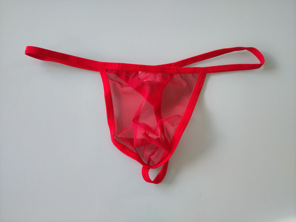 String homme rouge transparent taille M 6 Bourg-Blanc (29)