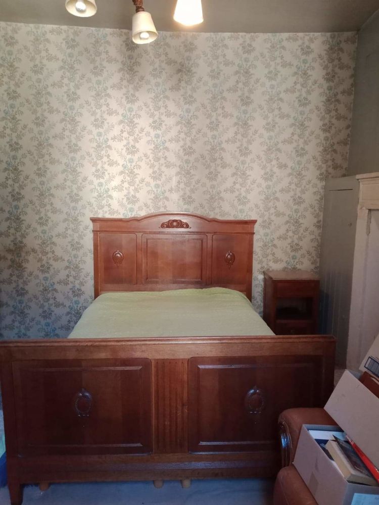 Structure de lit 140x190 et 2 tables de nuit 40 Fronsac (33)