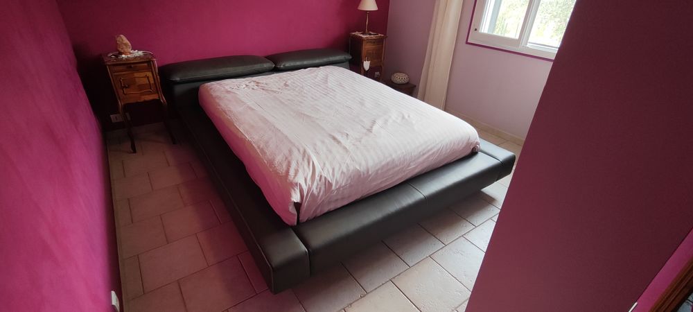 structure lit en cuir + sommier � lattes 0 Aramon (30)