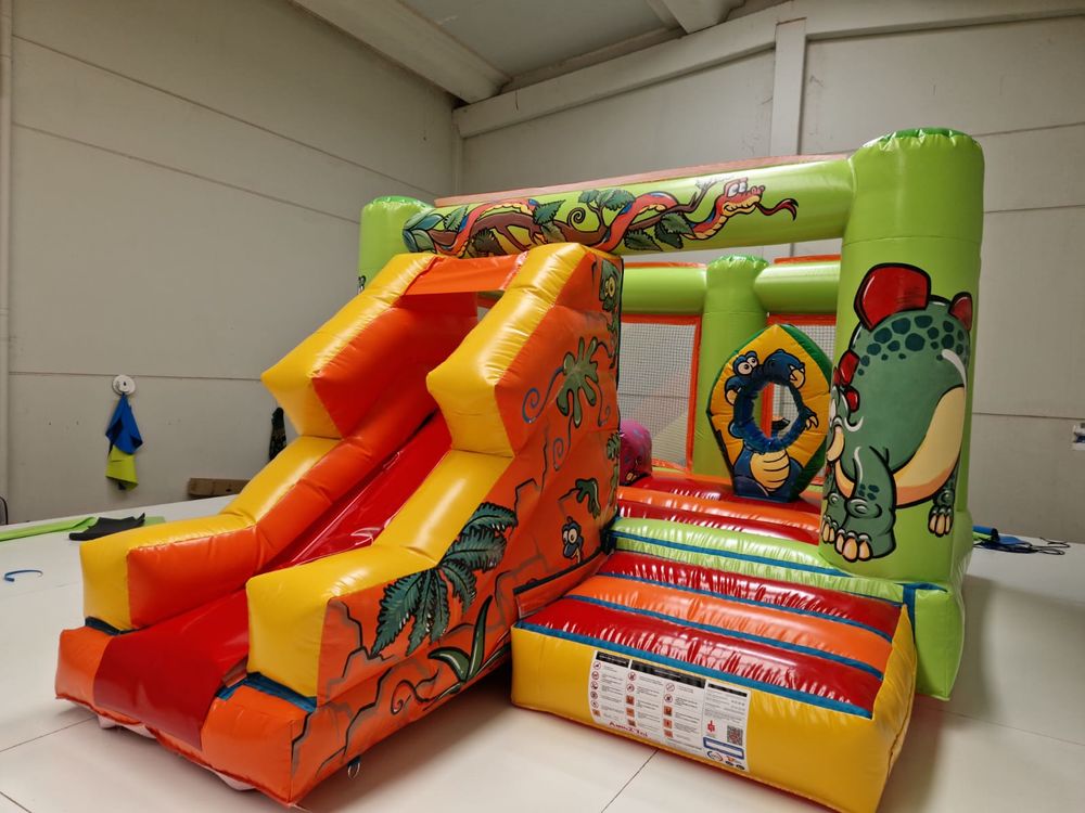 Structure gonflable pro avec moteur et certification 1900 Aurillac (15)