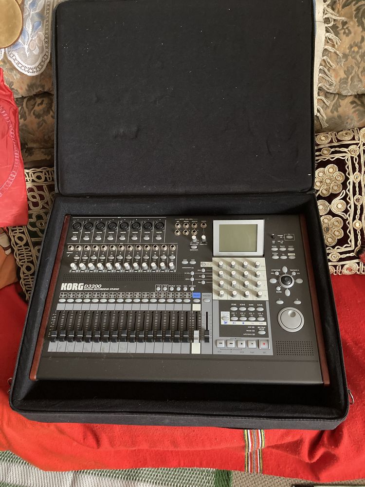 studio num�rique Korg D3200 340 Paris 19 (75)