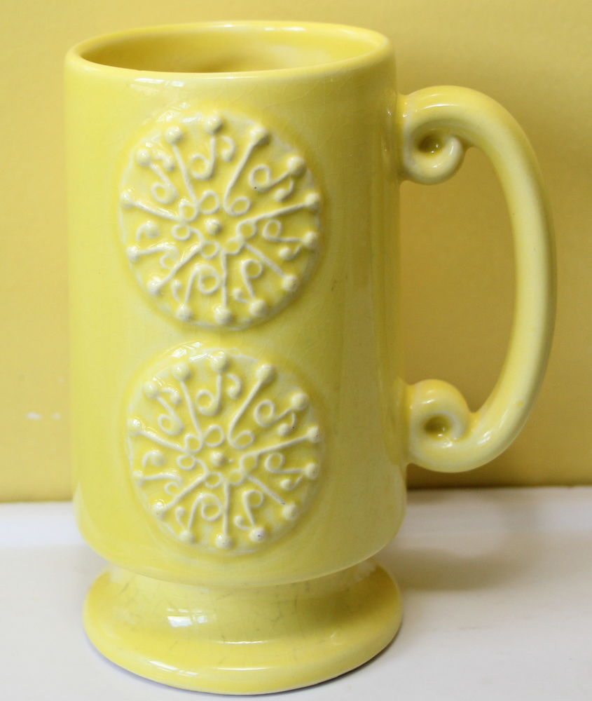 Mug style CAPRON Vallauris jaune 50 Issy-les-Moulineaux (92)
