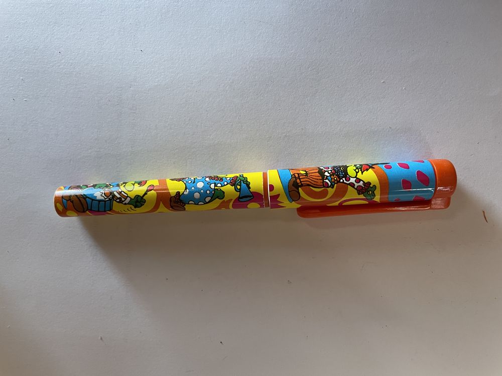 Stylo up-pen Gardaland collection 5 Bures-sur-Yvette (91)