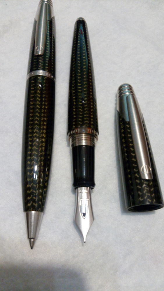 stylo plume et bille DUNHIL  AD2000 1100 Vienne (38)