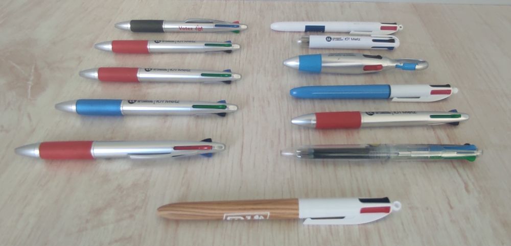Stylos 4 couleurs publicitaires (30 � le lot de 12) 30 Metz (57)