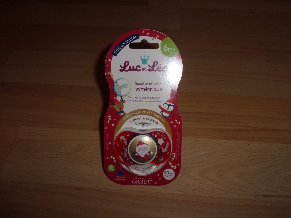 Sucette P�re No�l Luc et L�a (Neuve) 3 Ardoix (07)