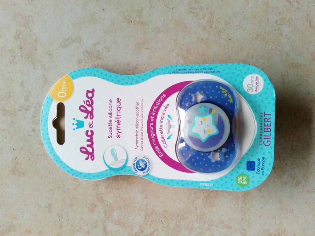 Sucette Sp�cial nuit phosphorescent Luc et L�a (Neuve) 3 Ardoix (07)