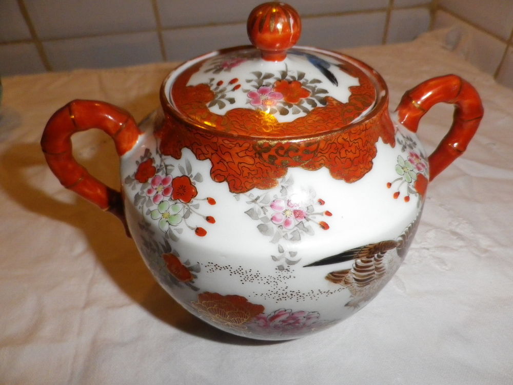 SUCRIER Porcelaine Japonaise D�cor oiseau et Fleurs 40 Fontenay-le-Fleury (78)