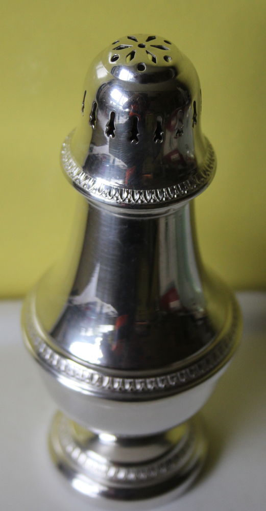 sucrier saupoudreuse m�tal argent� 30 Issy-les-Moulineaux (92)