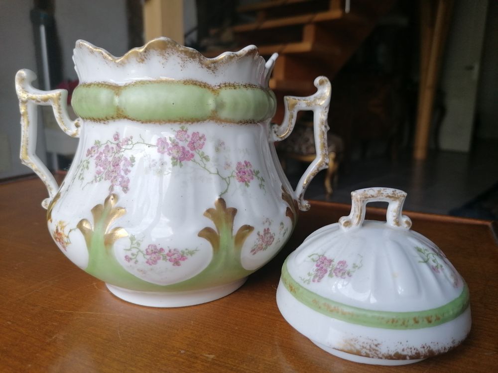 Sucrier de style rocaille 25 Cagnotte (40)