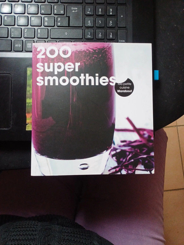 200 super smoothies �dition Marabout 4 Viriat (01)