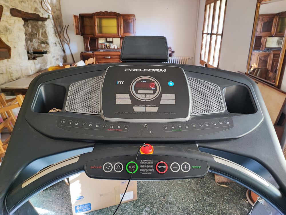 Super tapis de course pro 780 Revest-des-Brousses (04)