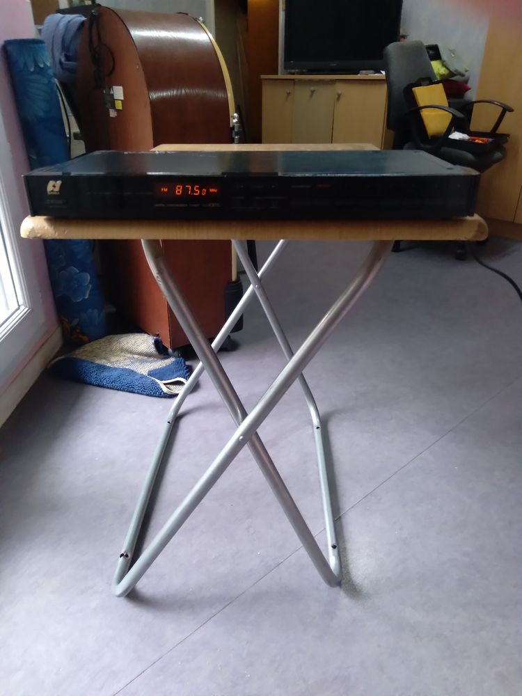 SUPER   TUNER FM  SANSUI DIGITAL 19 Paris 20 (75)