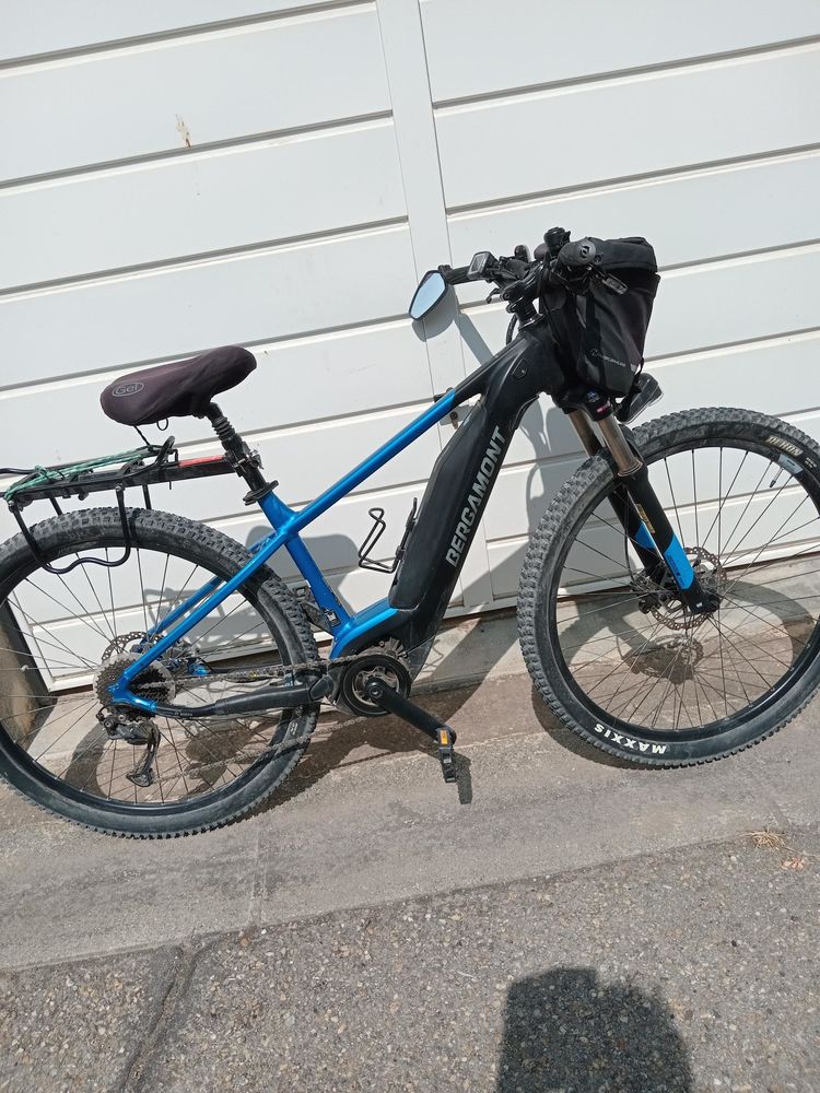 super velo VTT MIXTE  tr�s robuste bERGAMONT 1300 Aigues-Mortes (30)