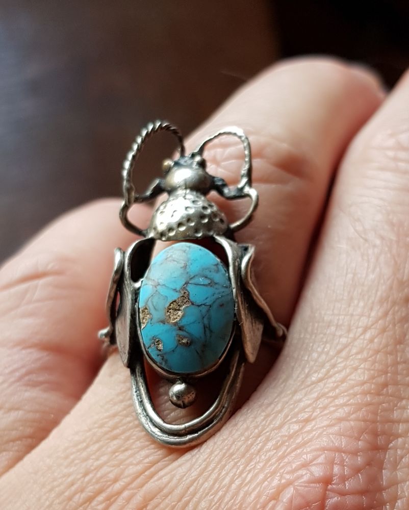 Superbe anneau insecte cisel� en Argent avec pierre veritabl 120 Pierre-B�nite (69)