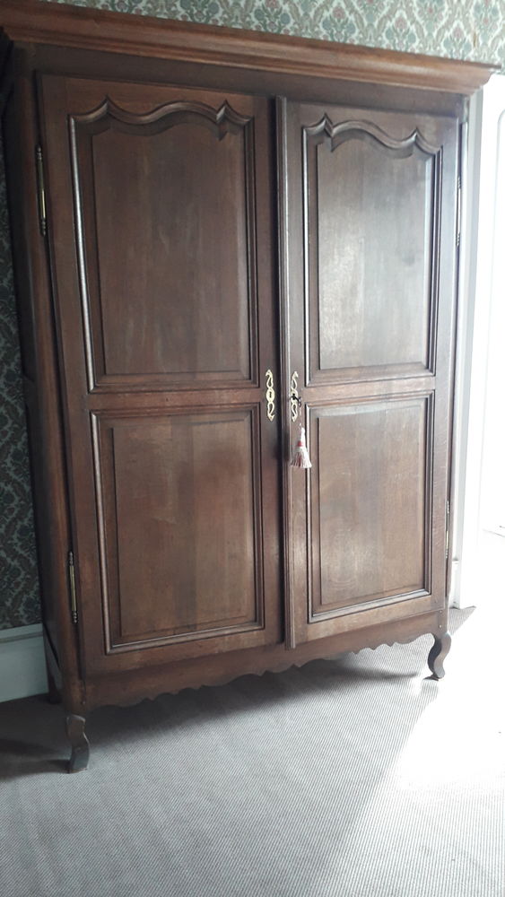 SUPERBE ARMOIRE ANCIENNE BOIS MASSIF 0 Flines-lez-Raches (59)