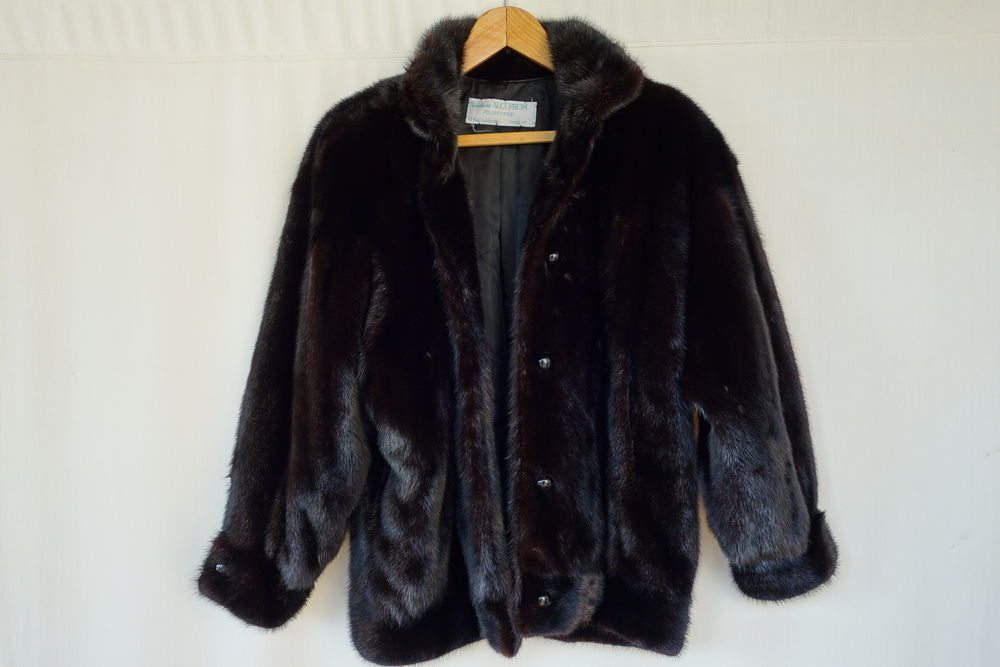superbe blouson en fourrure vison 350 Marseille 10 (13)
