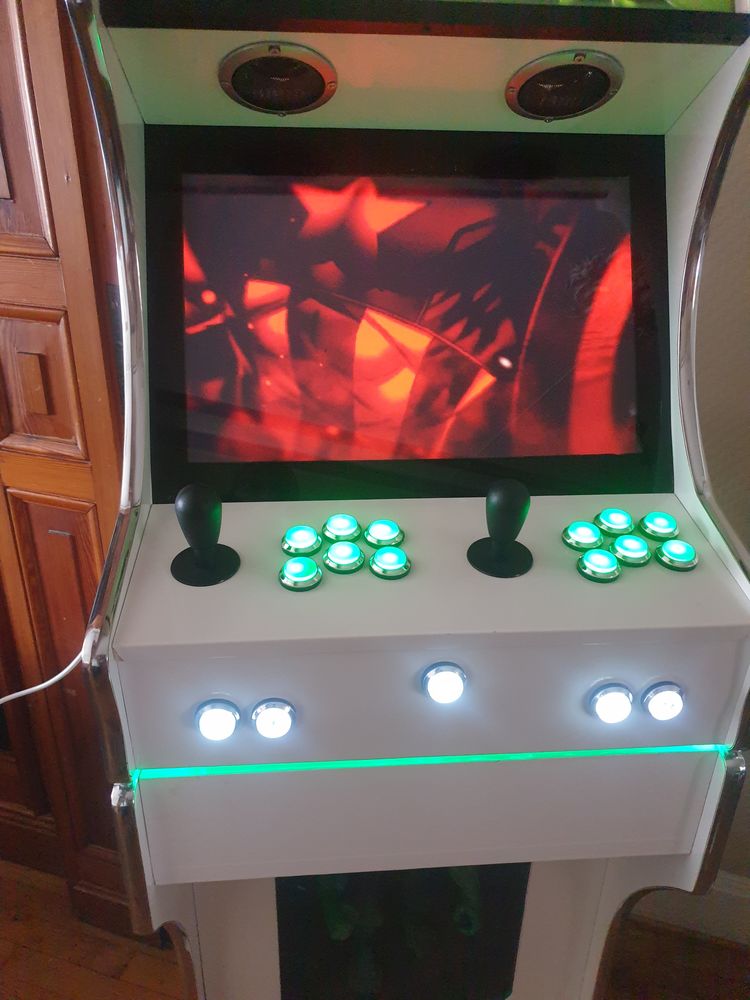 Superbe borne arcade  hulk 1500 Waziers (59)